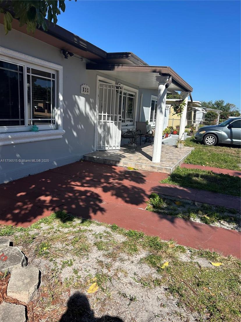 Picture of 831 E 13Th St, Hialeah FL 33010