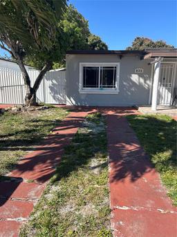 Picture of 831 E 13Th St, Hialeah, FL 33010