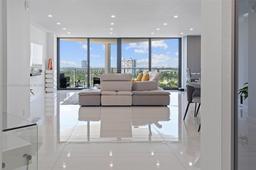 Picture of 19500 Turnberry Way # 16B, Aventura, FL 33180