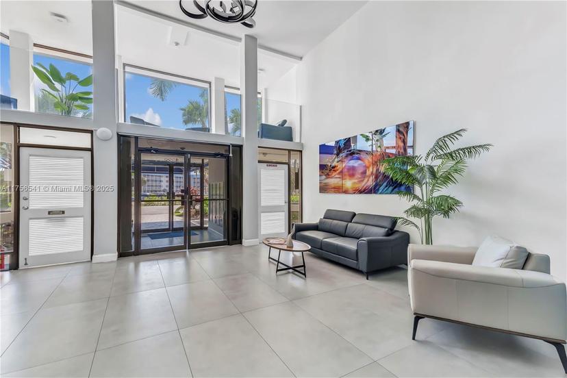 Picture of 4000 NE 170Th St # 502, North Miami Beach FL 33160