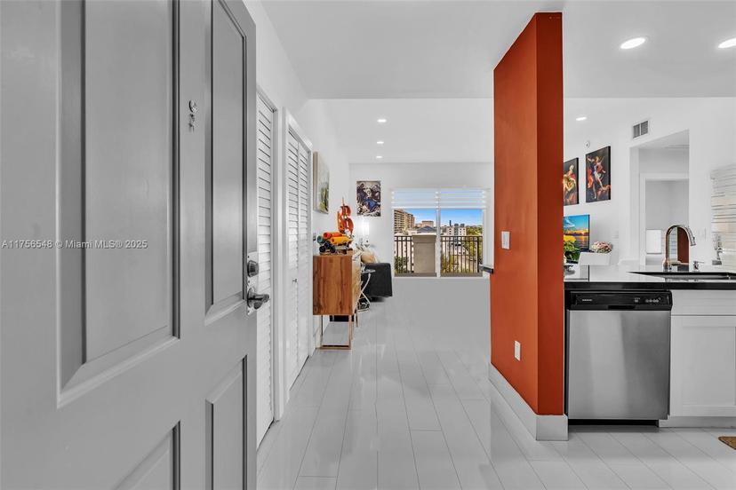 Picture of 2650 SW 37Th Ave # 906, Miami FL 33133