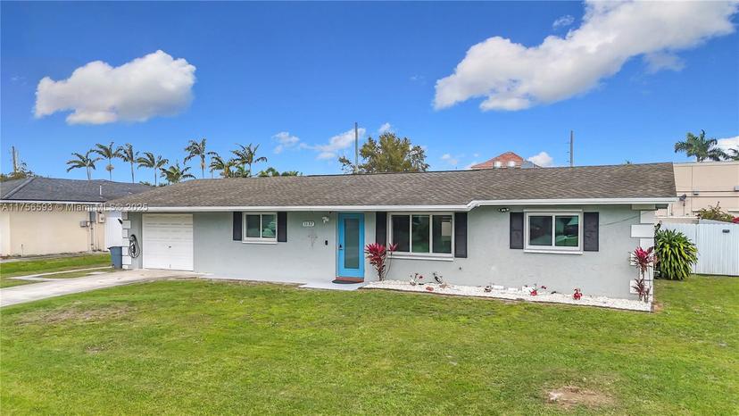 Picture of 1137 SE Petunia Ave, Port St. Lucie FL 34952