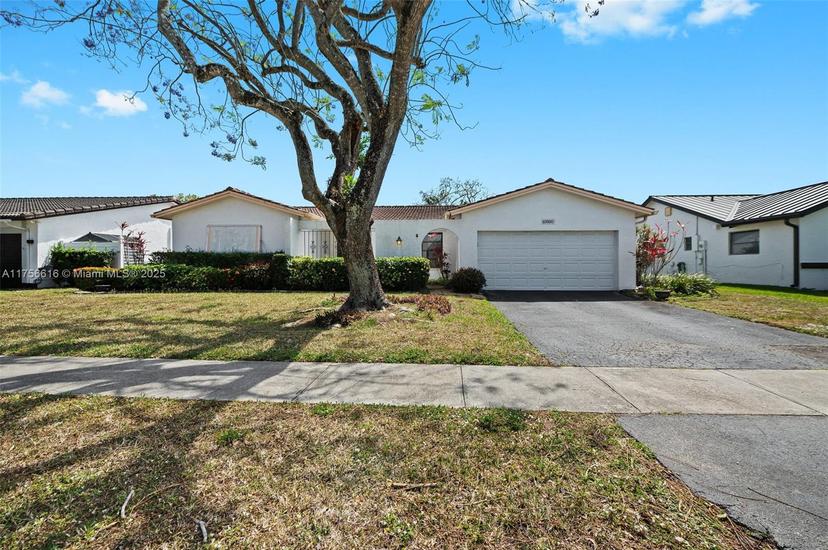 Picture of 10500 NW 5Th St, Plantation FL 33324