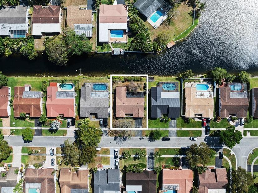 Picture of 10500 NW 5Th St, Plantation FL 33324