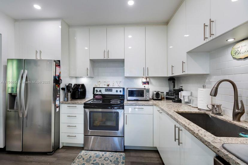 Picture of 545 NE 111Th St, Miami FL 33161