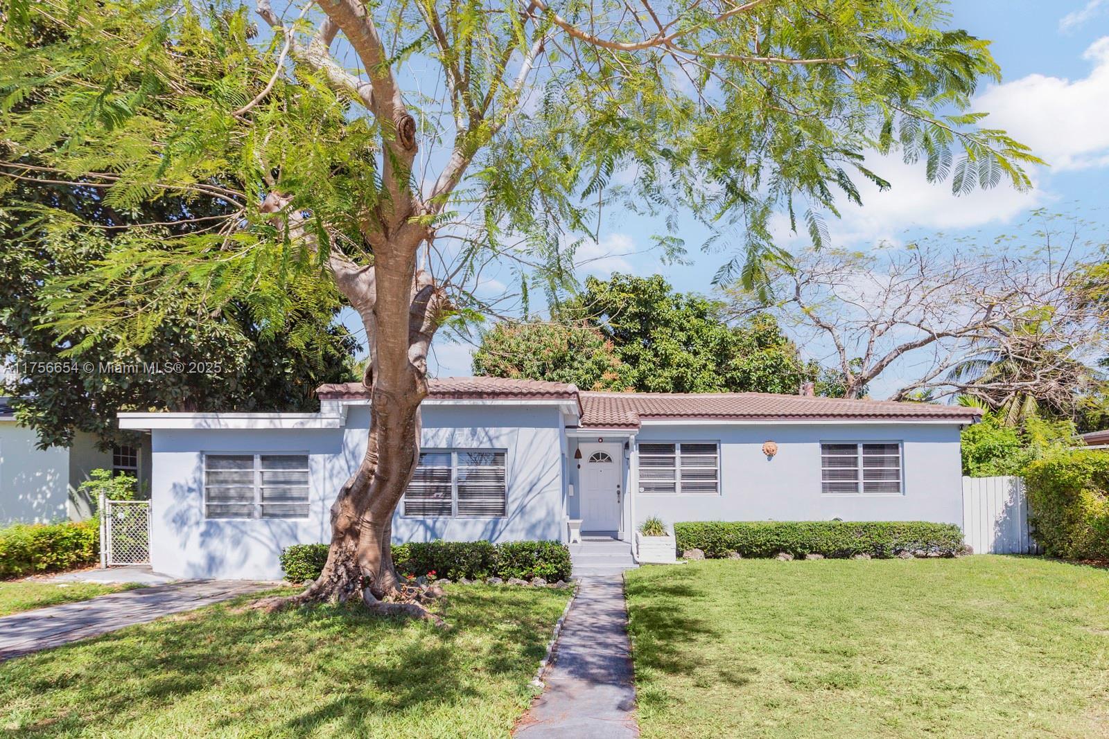 Picture of 545 NE 111Th St, Miami, FL 33161