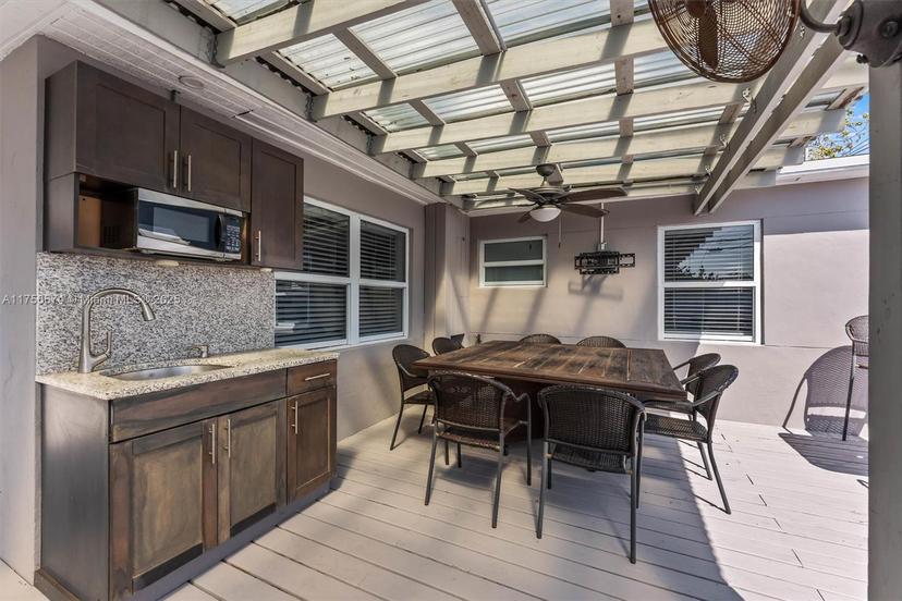 Picture of 2418 Taft St, Hollywood FL 33020