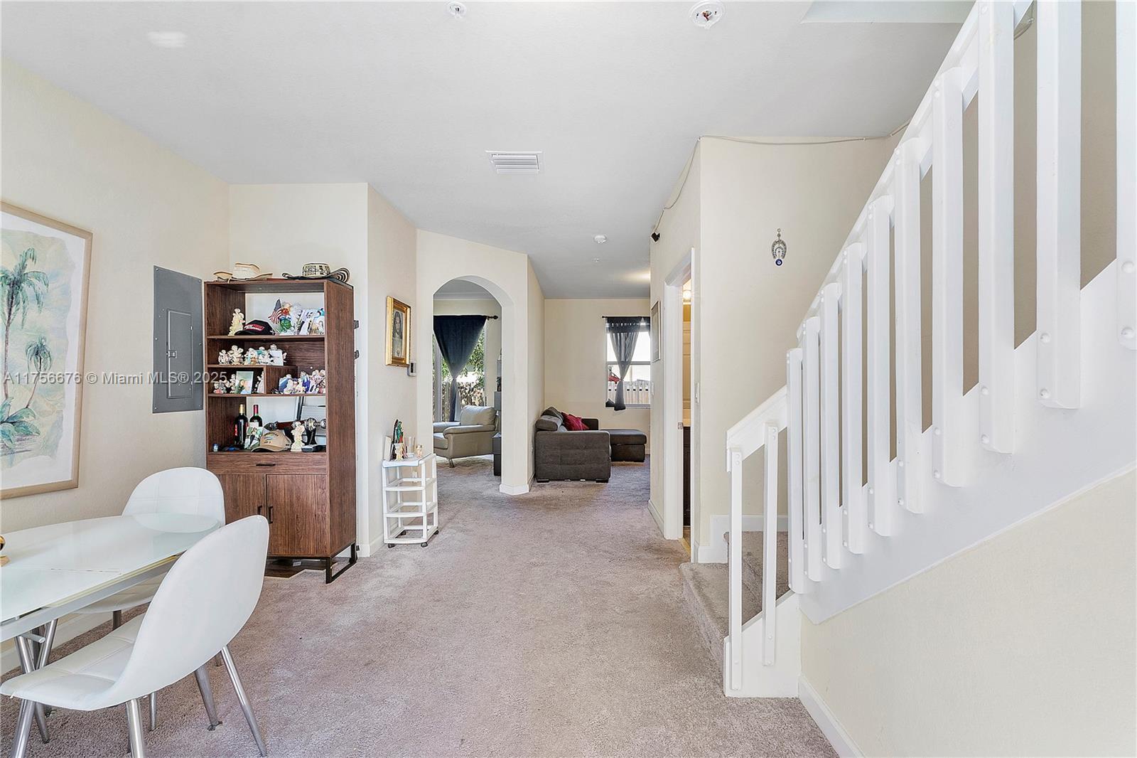 Picture of 142 SE 28Th Ter, Homestead, FL 33033
