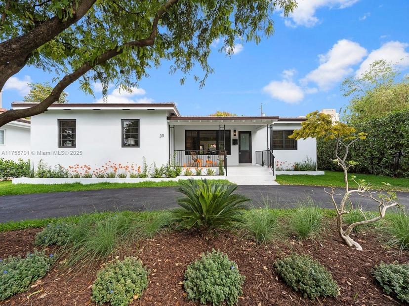 Picture of 39 Palermo Ave, Coral Gables FL 33134