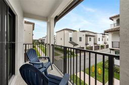 Picture of 4700 NW 83Rd Psge, Doral, FL 33166