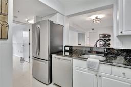 Picture of 2711 Ocean Club Blvd # 107, Hollywood, FL 33019