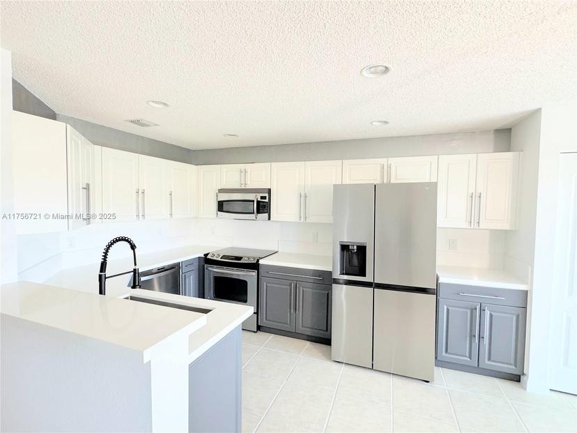 Picture of 5020 NW 116Th Ct # 5020, Doral FL 33178
