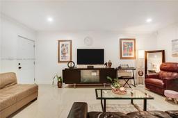 Picture of 11930 NE 19Th Dr # 7, North Miami, FL 33181