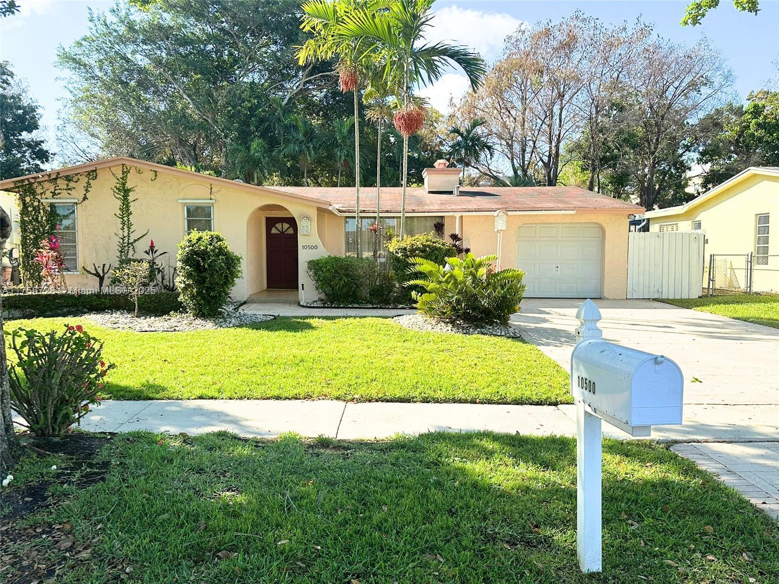 Picture of 10500 NW 2Nd Ct, Plantation, FL 33324