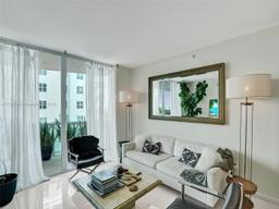 Picture of 7900 Harbor Island Dr # 510, North Bay Village, FL 33141