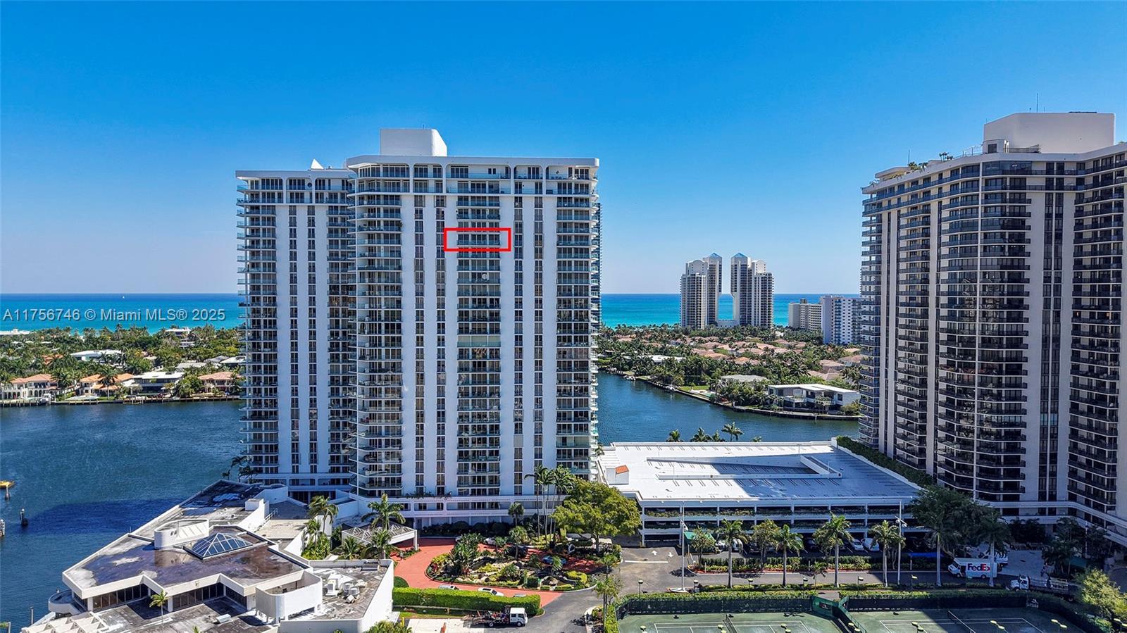 Picture of 19707 Turnberry Way # 25C, Aventura, FL 33180