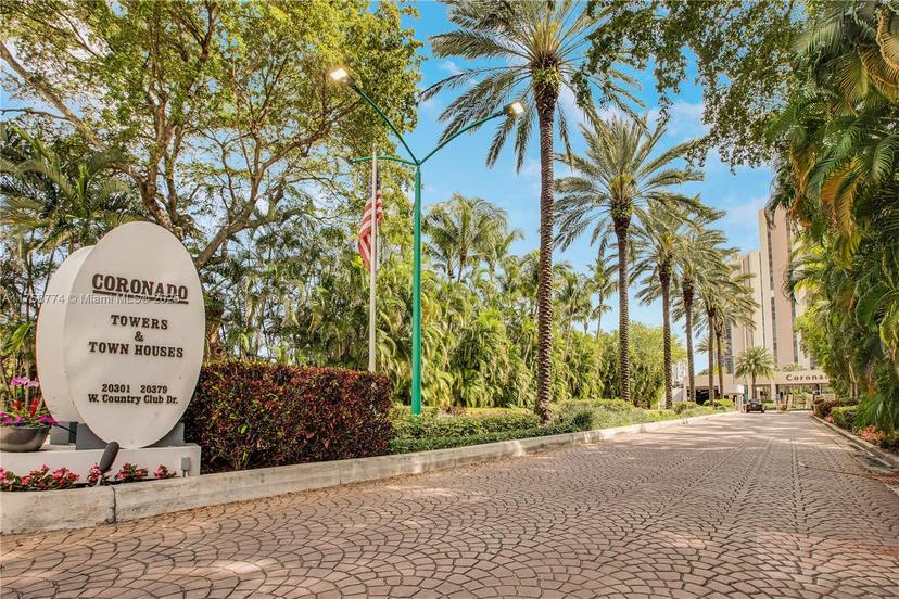 Picture of 20301 W Country Club Dr # 526, Aventura FL 33180