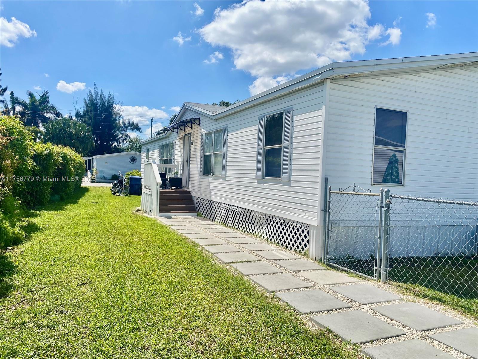 Picture of 35250 SW 177Th Ct Unit 188, Homestead, FL 33034