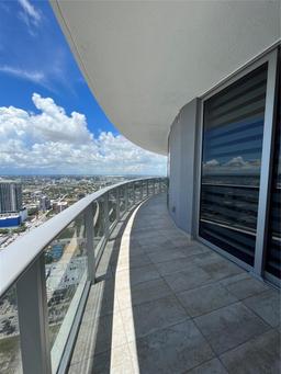 Picture of 488 NE 18Th St # 5000, Miami, FL 33132
