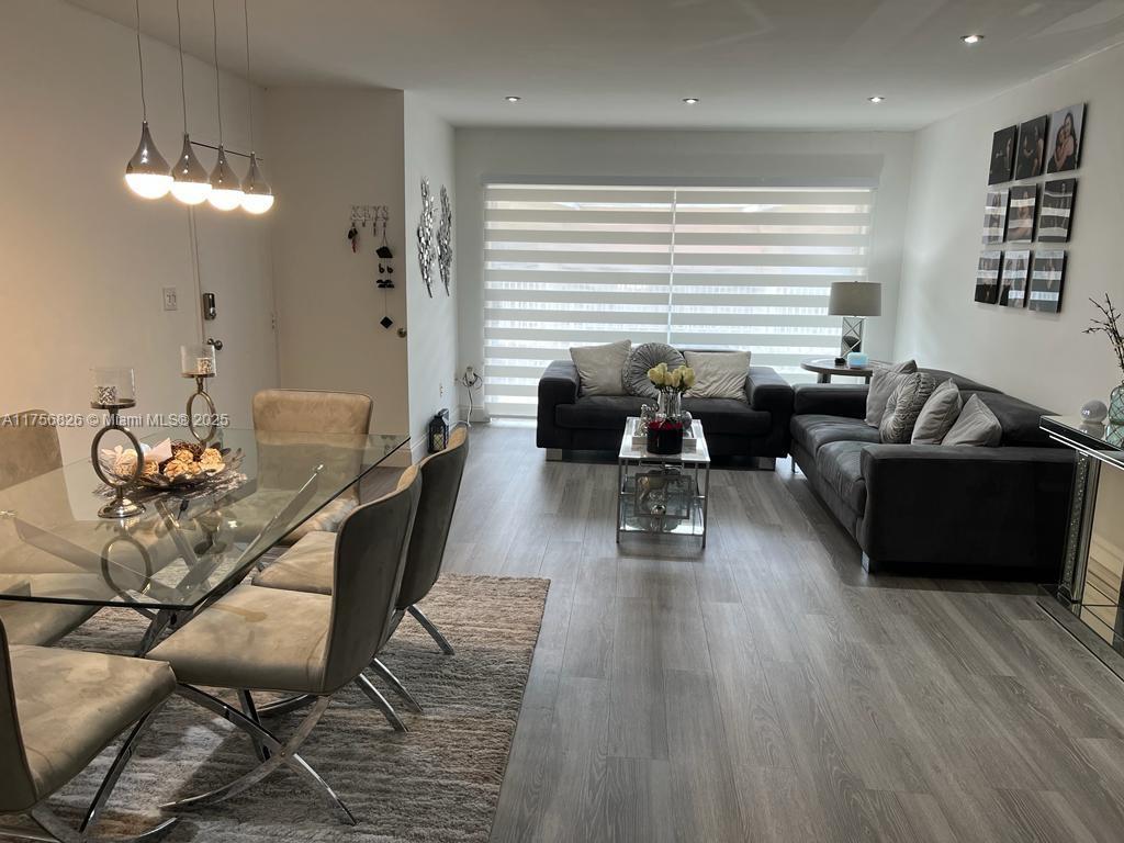 Picture of 4410 NW 79Th Ave # 2B, Doral, FL 33166