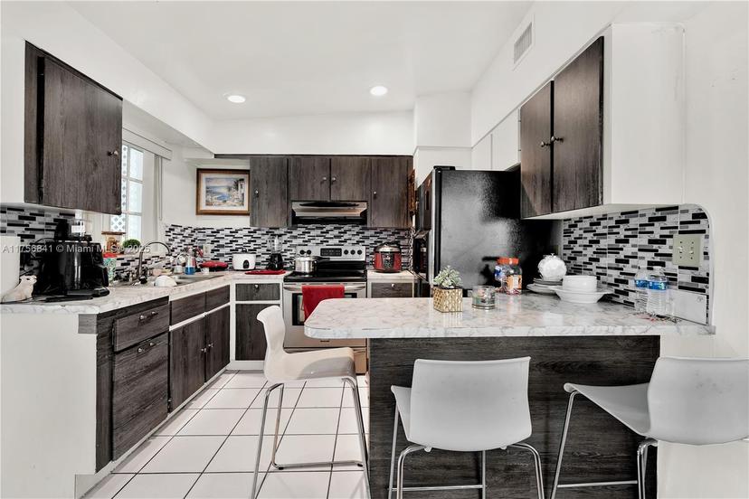 Picture of 9821 SW 47Th St, Miami FL 33165