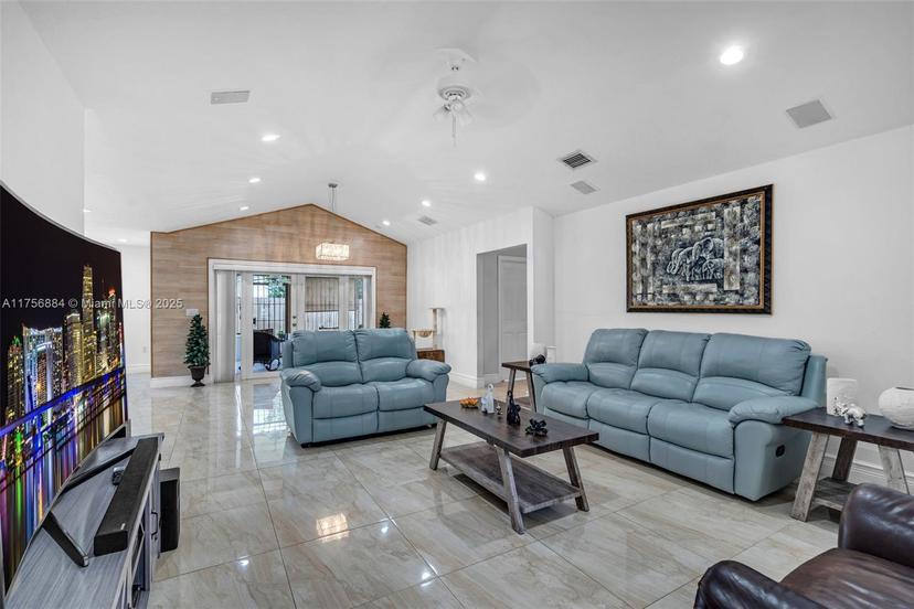 Picture of 15835 SW 144Th Ct, Miami FL 33177