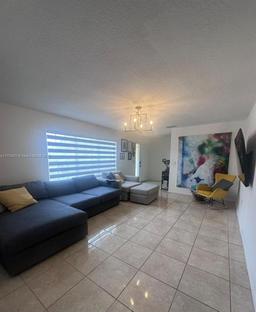 Picture of 240 Sandpiper Ave, Royal Palm Beach, FL 33411