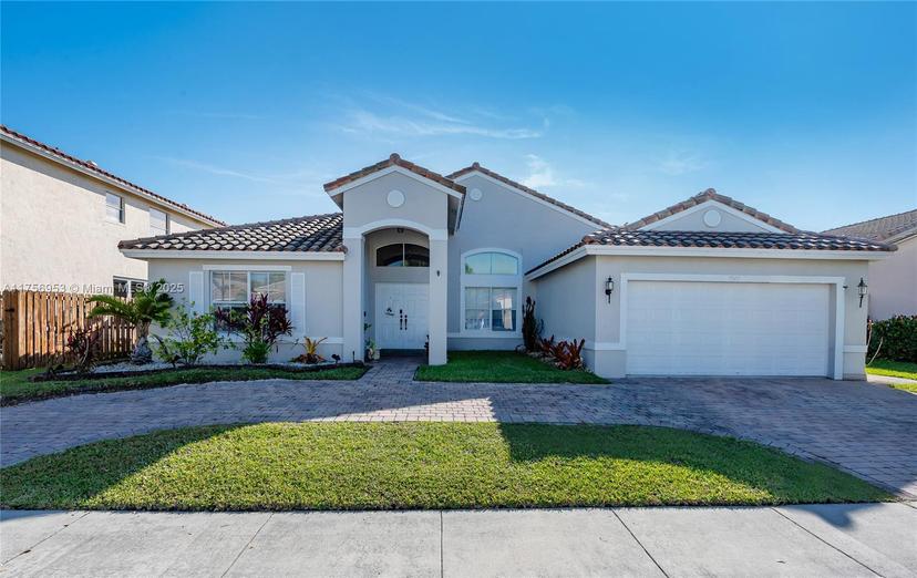 Picture of 1541 SW 190Th Ave, Pembroke Pines FL 33029