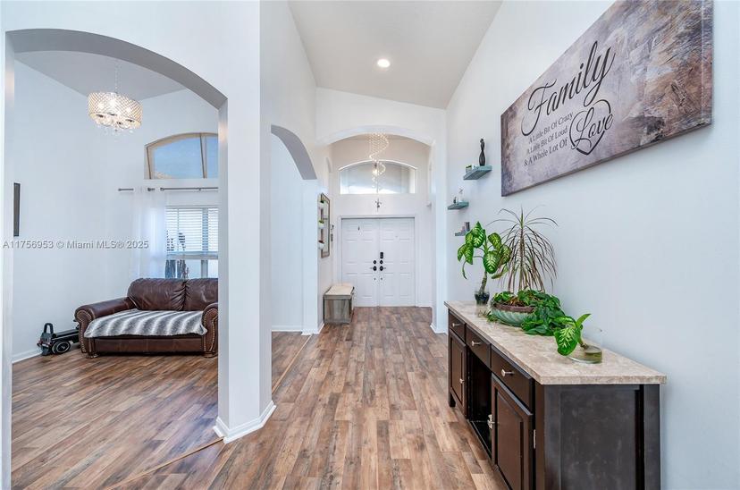 Picture of 1541 SW 190Th Ave, Pembroke Pines FL 33029