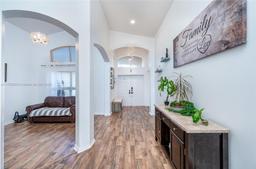 Picture of 1541 SW 190Th Ave, Pembroke Pines, FL 33029