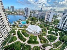 Picture of 2500 Parkview Dr # 1915, Hallandale Beach, FL 33009