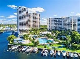 Picture of 2500 Parkview Dr # 1915, Hallandale Beach, FL 33009