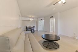 Picture of 900 NE 195Th St # 113, Miami, FL 33179