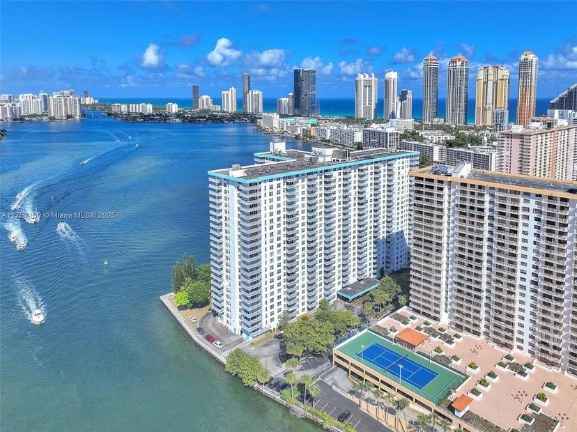 Picture of 301 174Th St. # 919, Sunny Isles Beach FL 33160