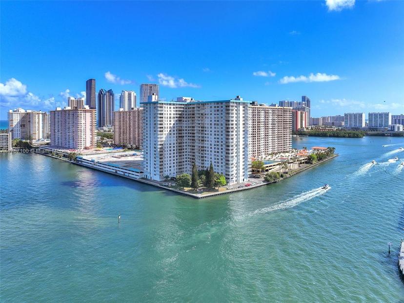 Picture of 301 174Th St. # 919, Sunny Isles Beach FL 33160