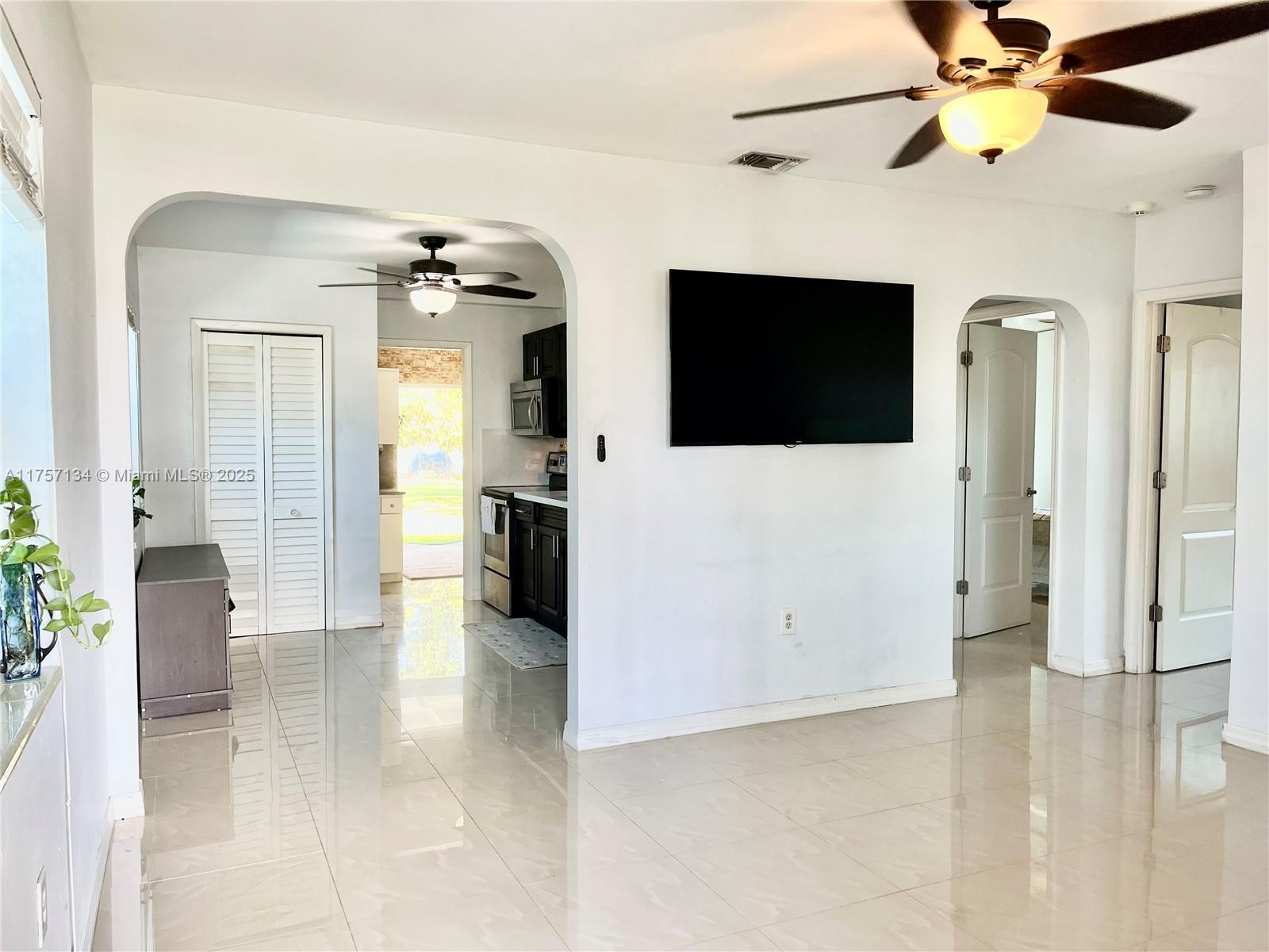 Picture of 3135 SW 64Th Ave, Miami, FL 33155