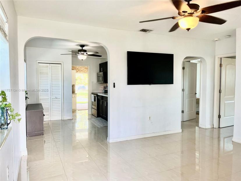 Picture of 3135 SW 64Th Ave, Miami FL 33155