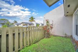 Picture of 12250 SW 114Th Ter, Miami, FL 33186