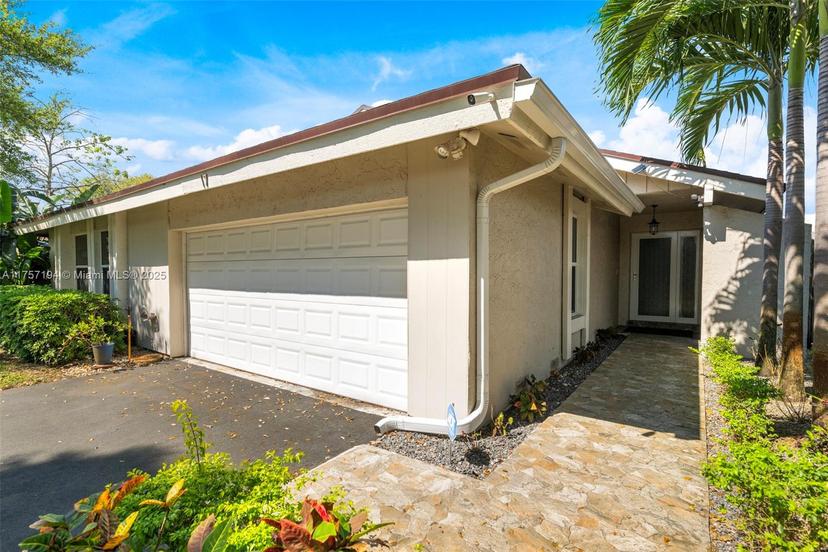 Picture of 17 Boxwood Rd, Hollywood FL 33021
