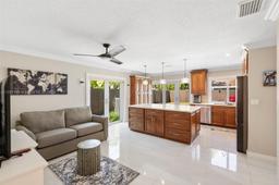 Picture of 17 Boxwood Rd, Hollywood, FL 33021