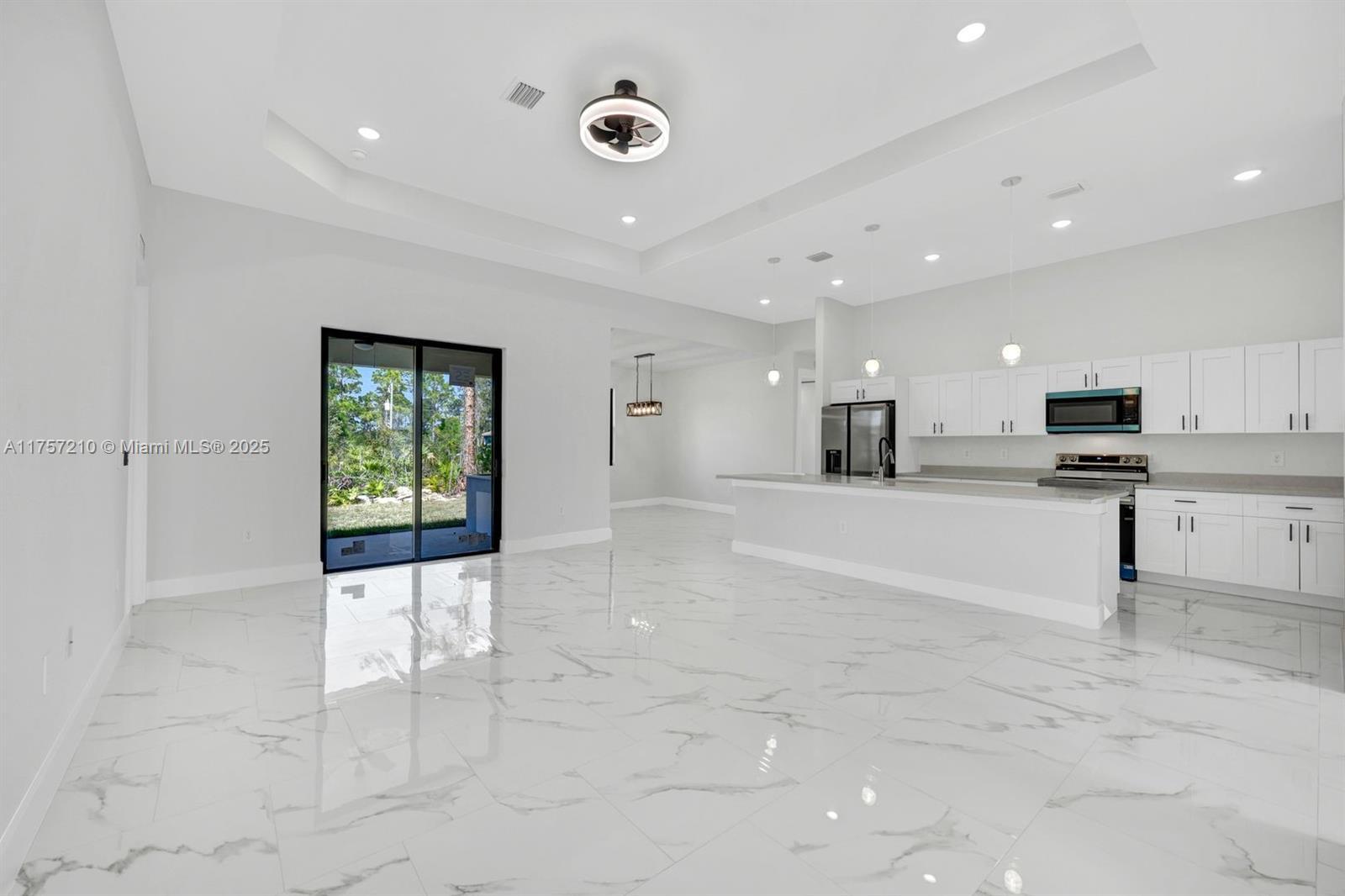 Picture of 3159 Sunshine Blvd, Lehigh Acres, FL 33971