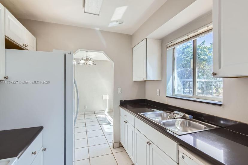 Picture of 2648 Washington St, Hollywood FL 33020