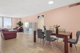 Picture of 2500 Parkview Dr # 812, Hallandale Beach, FL 33009