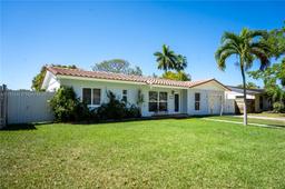 Picture of 17924 SW 89Th Pl, Palmetto Bay, FL 33157