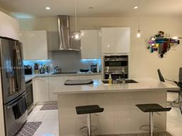Picture of 10220 NW 63Rd Ter # 101, Doral, FL 33178