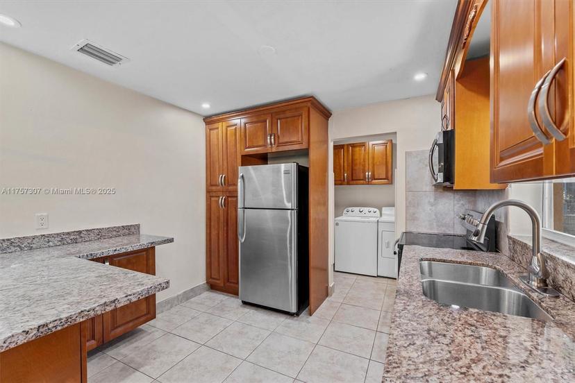 Picture of 6641 NW 21St Ct, Sunrise FL 33313