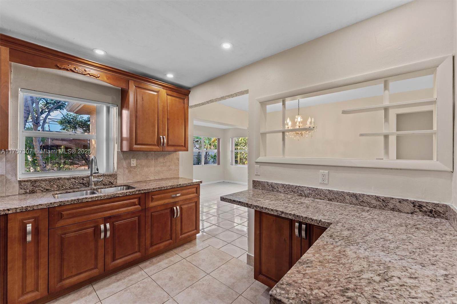 Picture of 6641 NW 21St Ct, Sunrise, FL 33313