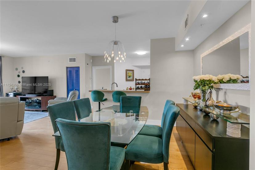 Picture of 17150 N Bay Rd # 2813, Sunny Isles Beach FL 33160