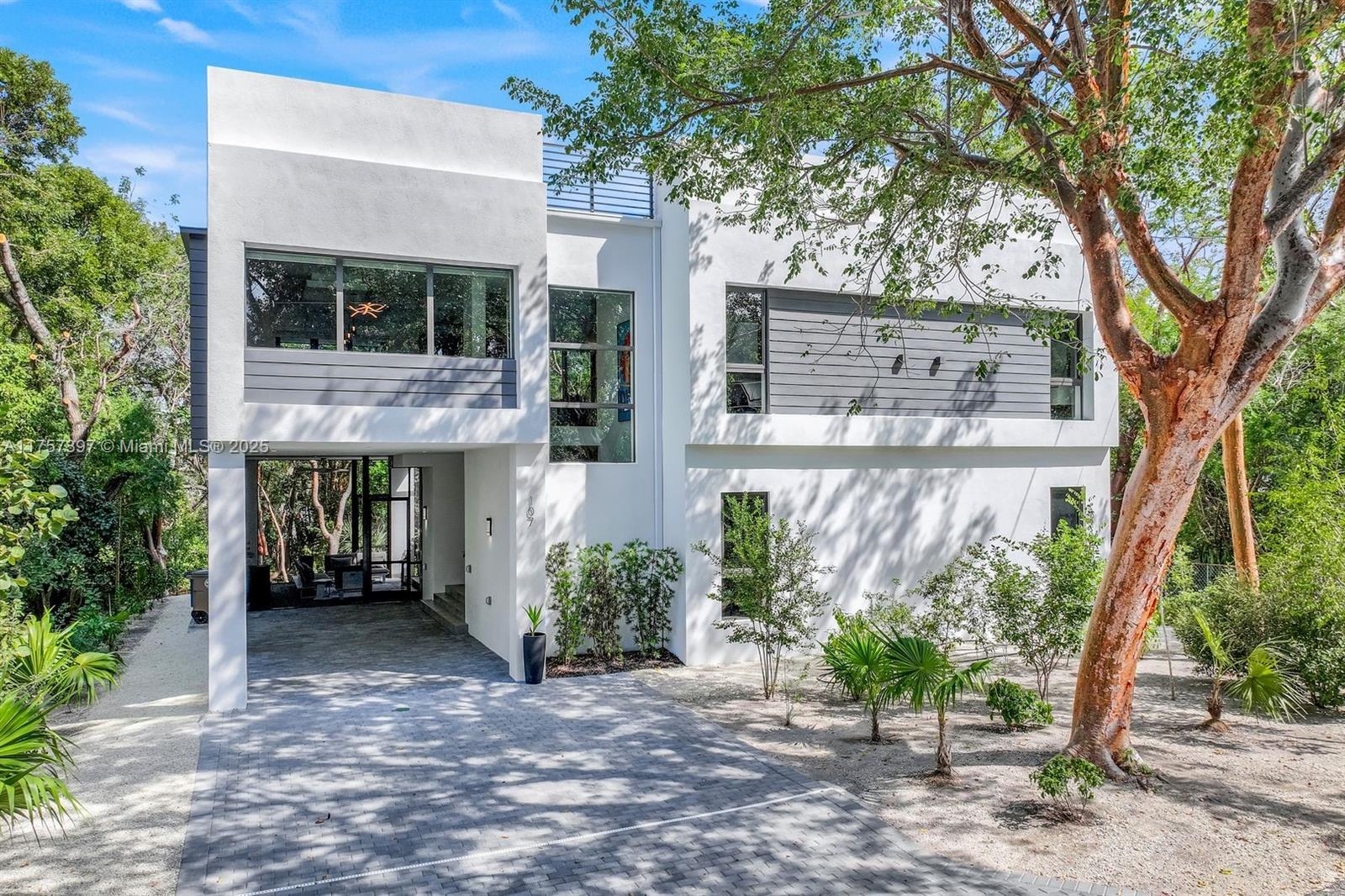 Picture of 107 Point Pleasant Dr, Key Largo, FL 33037