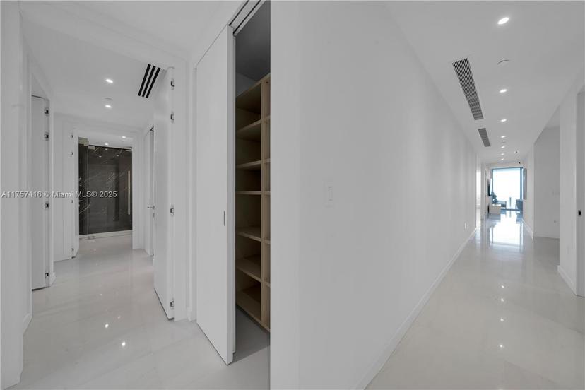 Picture of 300 Biscayne Boulevard Way # 2804, Miami FL 33131